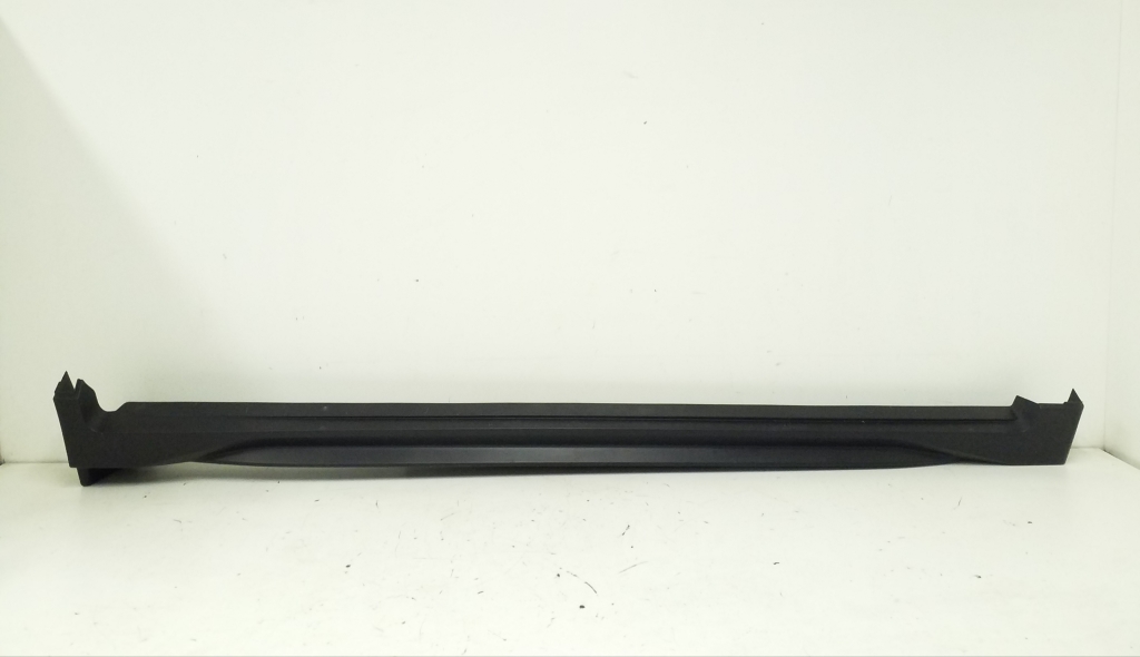 NISSAN X-Trail T32 (2013-2022) Right Side Plastic Sideskirt Cover 768506FR0A 24975139