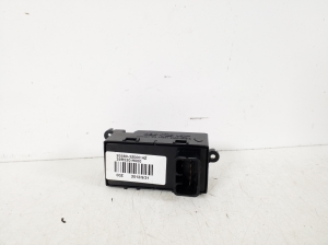 Hyundai i40 (2011–2026) Schalter el. Fensterheber hinten 935803Z000 - 3