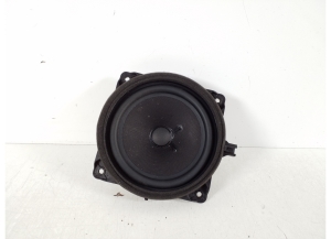Rear side door speaker - 963303V001