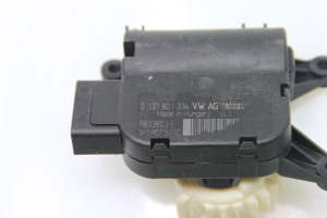 Volkswagen Passat B6 (2005–2010) Salongi soojenduse klapi mootor 1K2907511C - 3