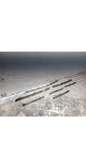 Front bumper chrome trim - 960103748R
