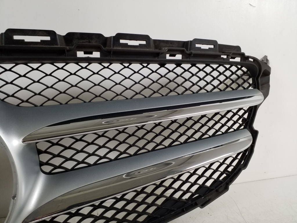 MERCEDES-BENZ C-Class W205/S205/C205 (2014-2023) Front Upper Grill A2058800183 18785829