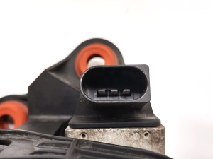 AUDI e-tron SUV (2018–2026) Circulation pump and its parts 4KE965567C - 2