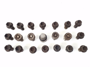 Mercedes Benz SLK-Class 172 (2011–2026) Radmuttern, Schrauben