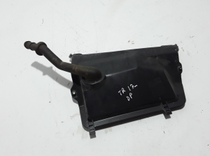   Wiper cowl trim panel  - 668620201R 