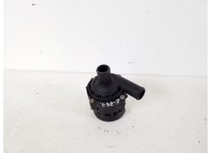 Auxiliary water pump - A2118350364
