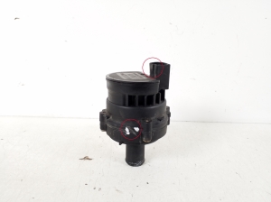 Mercedes Benz C-Class 205 (2014–2021) Auxiliary water pump A2118350364 - 5