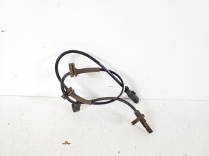   ABS-Sensor vorne  - 8V512C204CA 