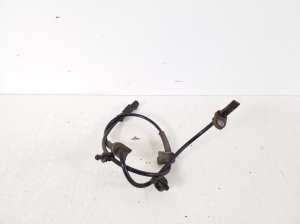 Ford Fiesta VI (2008–2017) ABS-Sensor vorne 8V512C204CA - 2