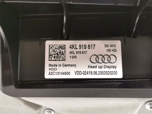AUDI e-tron SUV (2018–2026) Esiklaasinäidik (HUD) 4KL919617 - 4