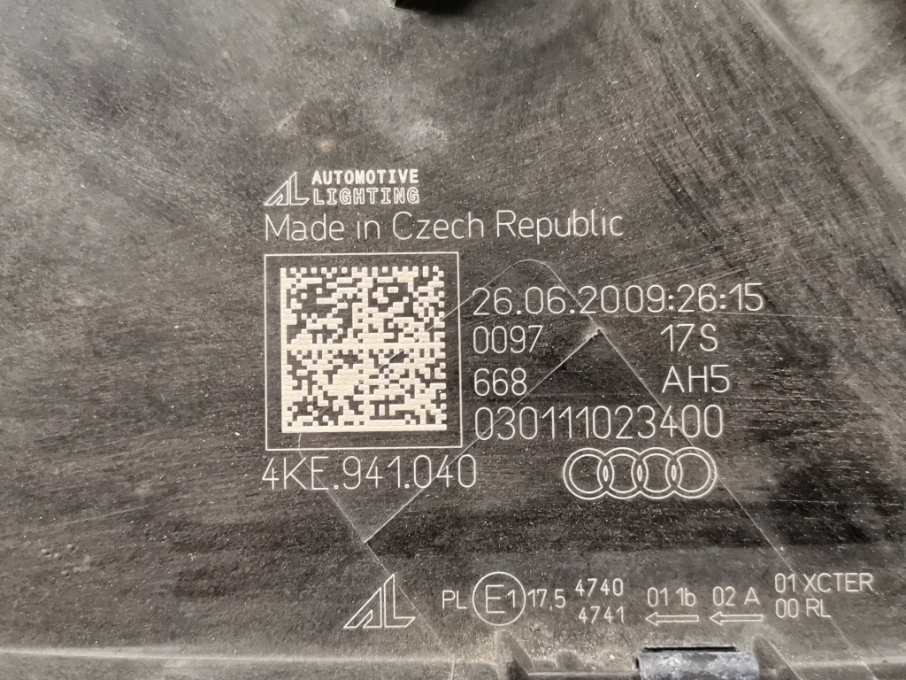 AUDI e-tron 1 generation (2018-2024) Front Right Headlight  