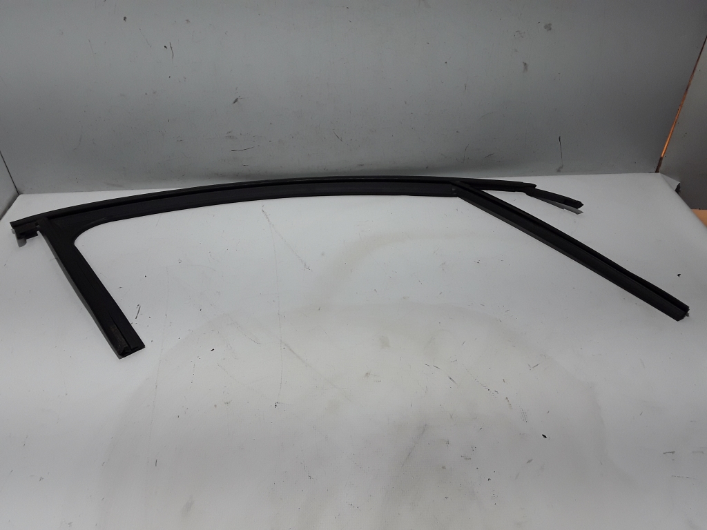 Used RENAULT Megane Front door sealing rubber 803307514R