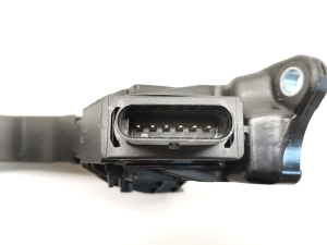 AUDI e-tron SUV (2018–2026) Accelerator pedal 4KL723523 - 2