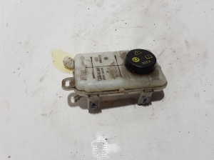   Brake fluid reservoir 