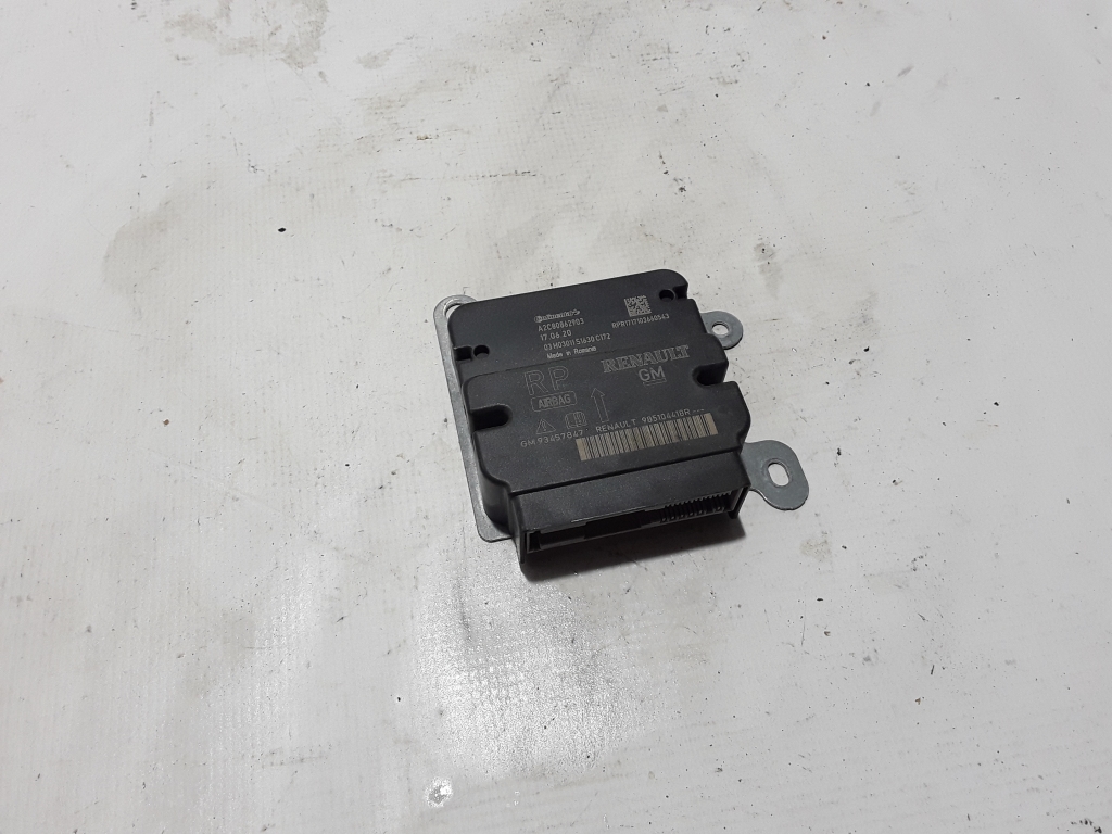 Used RENAULT Trafic Airbag module 985104418R