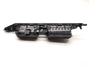 AUDI e-tron SUV (2018–2026) Dashboard air vent grilles 4KL820951 - 3