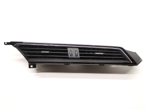 AUDI e-tron SUV (2018–2026) Dashboard air vent grilles 4KL820951 - 4