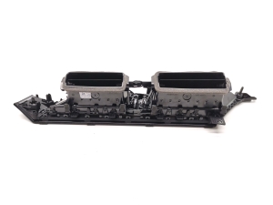 AUDI e-tron SUV (2018–2026) Dashboard air vent grilles 4KL820951 - 5