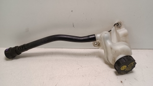 Ford Fiesta VI (2008–2017) Pidurivedeliku paak - 2