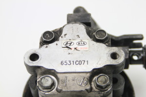 Kia Carens (2006–2013) Servopumpe 571002E200 - 4