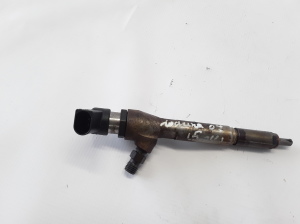  Fuel injector 