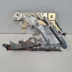 AUDI Q5 (2017–2026) Kapoti hing 80A823302B - 3