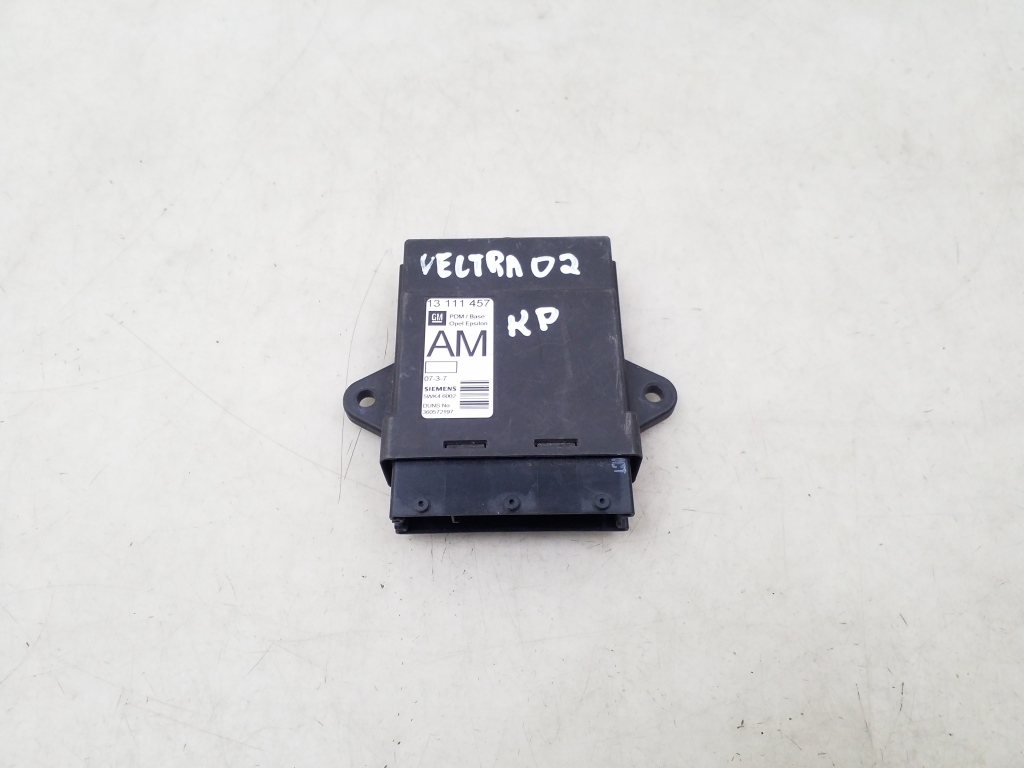 OPEL Vectra C (2002-2005) Centrālās atslēgas / bloķēšanas vadības bloks 13111457 24975471