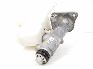 Mercedes Benz SLK-Class 172 (2011–2026) Brake master cylinder A1724300101 - 5