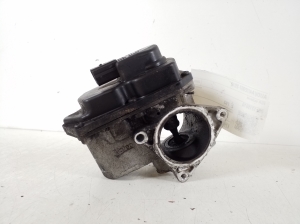  EGR valve 