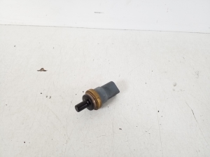  Coolant temperature sensor 