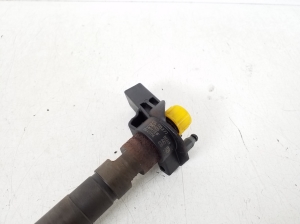  Fuel injector 