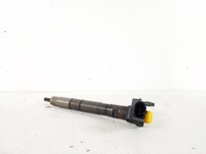  Fuel injector 