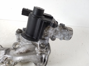  EGR valve 