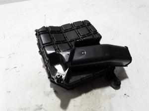 VOLVO XC40 (2017–2026) Luftfiltergehäuse 32146440 - 2