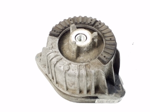 Engine mount - A1722401317