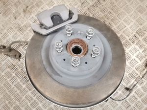 Tesla Model Y Y (2020–2026) Hinterradnabe 1188416-00-F - 2