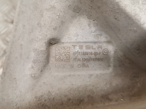 Tesla Model Y Y (2020–2026) Hinterradnabe 1188416-00-F - 5