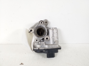  EGR valve 