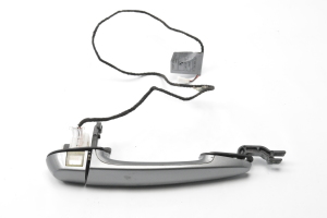 Front door external opening handle and its details - 7184659