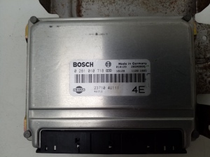 NISSAN Almera Tino V10 (2000–2006) Motorsteuergerät 237104U111 - 2