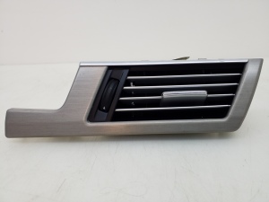   Interior panel ventilation grilles 