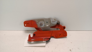 Hood hinge - 8A6116801