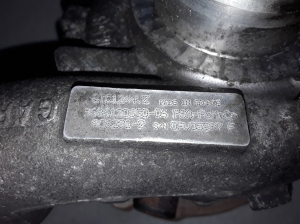 Peugeot 5008 (2009–2016) Turbolader 9686120680 - 3