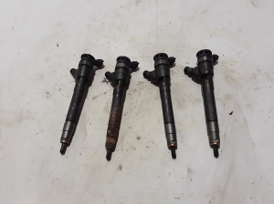  Fuel injector 