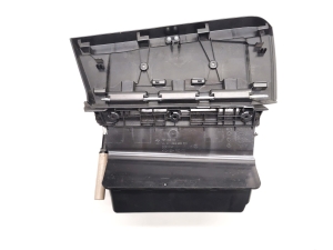 BMW i 3 I01 (2013–2026) Glove box 9283011 - 4