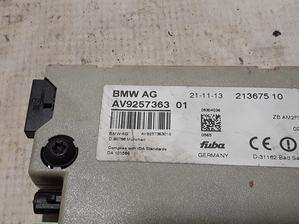 BMW 5 Series F10/F11 (2009-2017) Bootlid Antenna Amplifier 9257363 21062037
