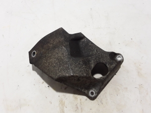  Engine holder 