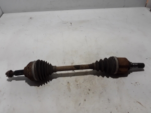Arbre de transmission avant et ses composants - 391016100R