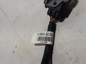 Kia Soul (2014–2019) Rear parking sensor cable 91890B2320R - 2
