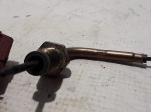 Volkswagen Caddy IV (2015–2020) Exhaust gas temperature sensor 04L906088EF - 2